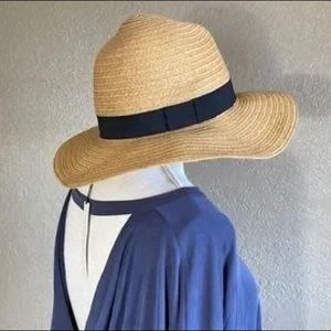 Sole Society Floppy Straw Beach Hat (One Size)
